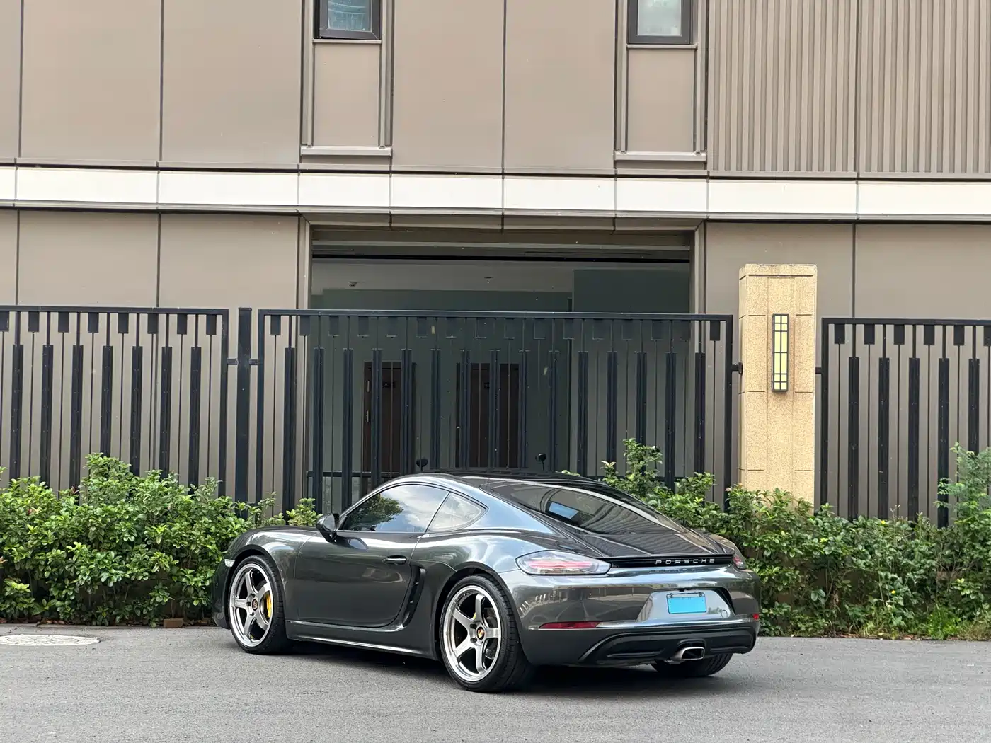 Porsche 718 2018 Cayman 2.0T фото 6