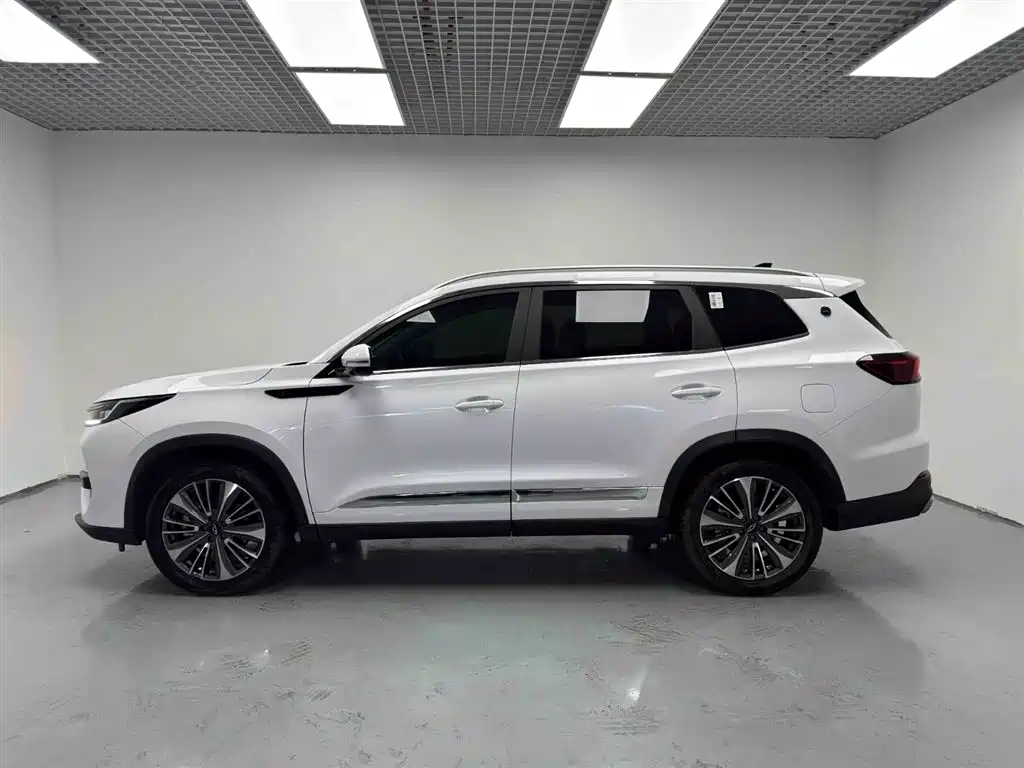 Chery Tiggo 8 PRO 2025 2025 390T 2WD Premium Edition I