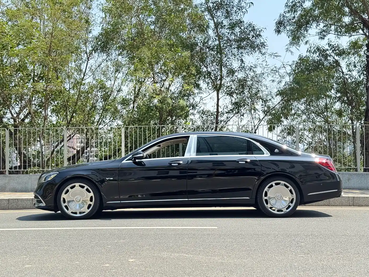Mercedes-Benz Maybach S-Class 2018 Model S 680 фото 7