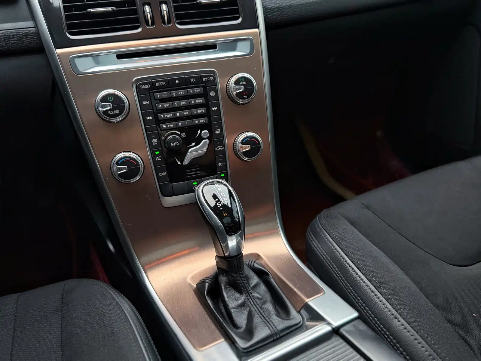 صورة 13 - Volvo XC60