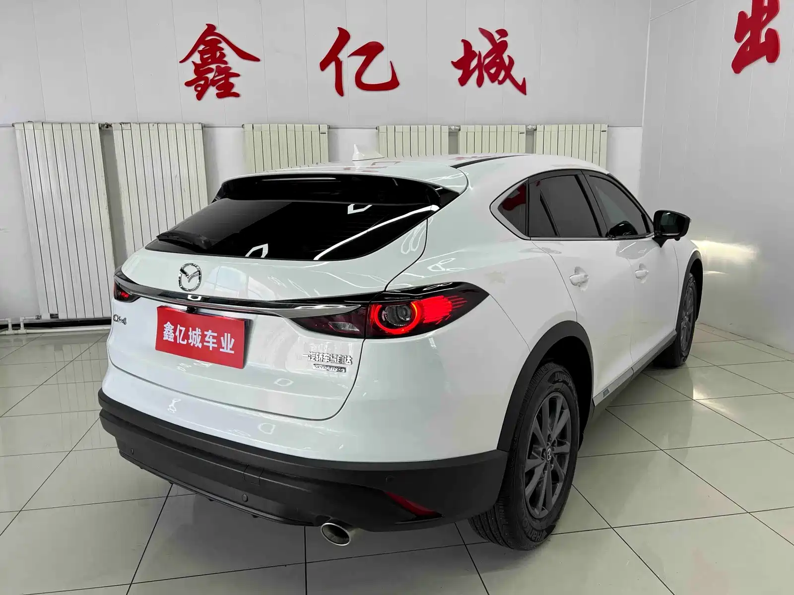 Фото 4 - Mazda CX-4