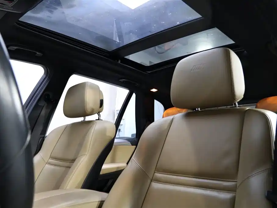 BMW X5 M 2010 X5 M фото 15