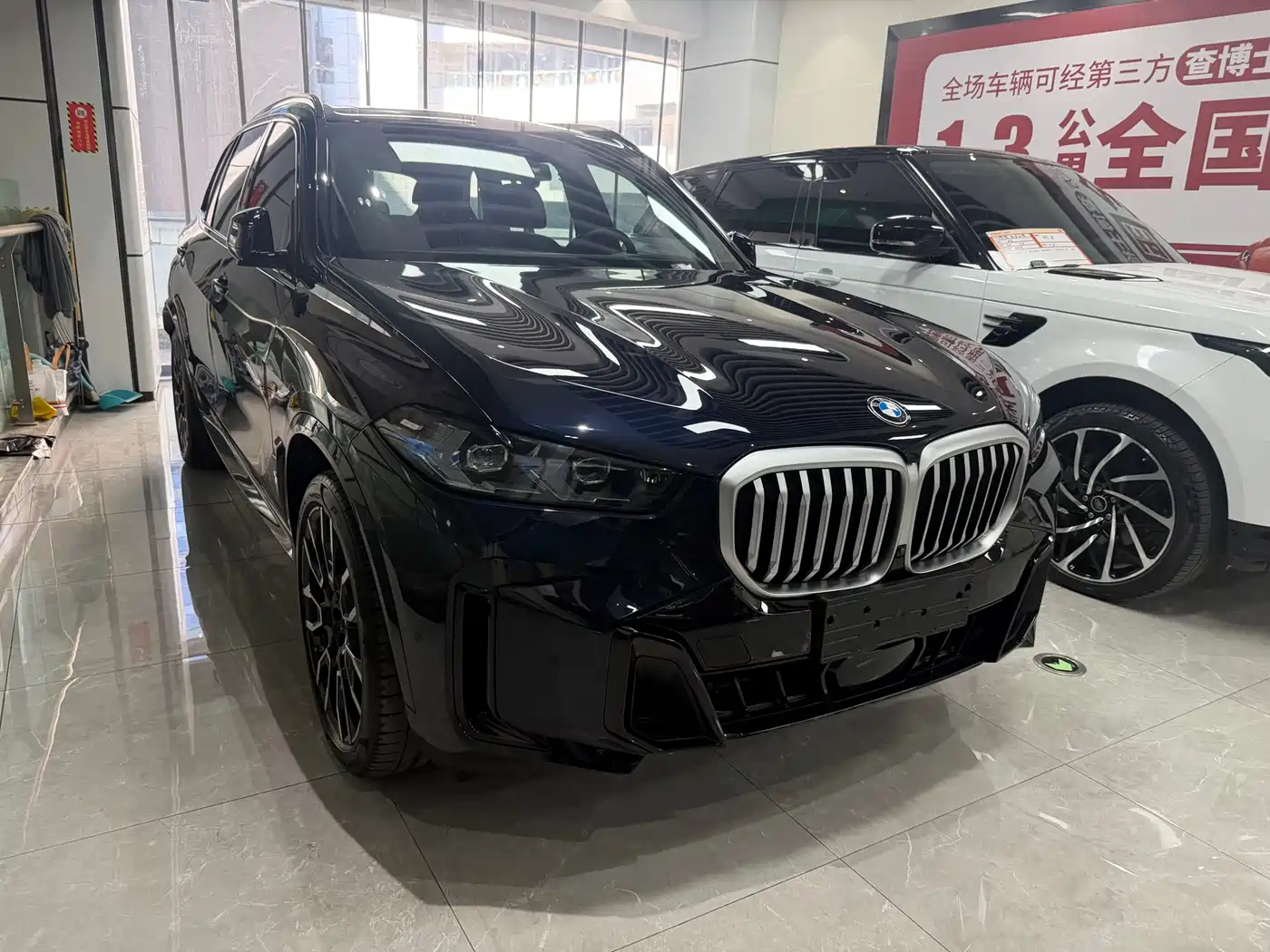 BMW X5 2023 xDrive 40Li M Sport Black Night Package фото 2