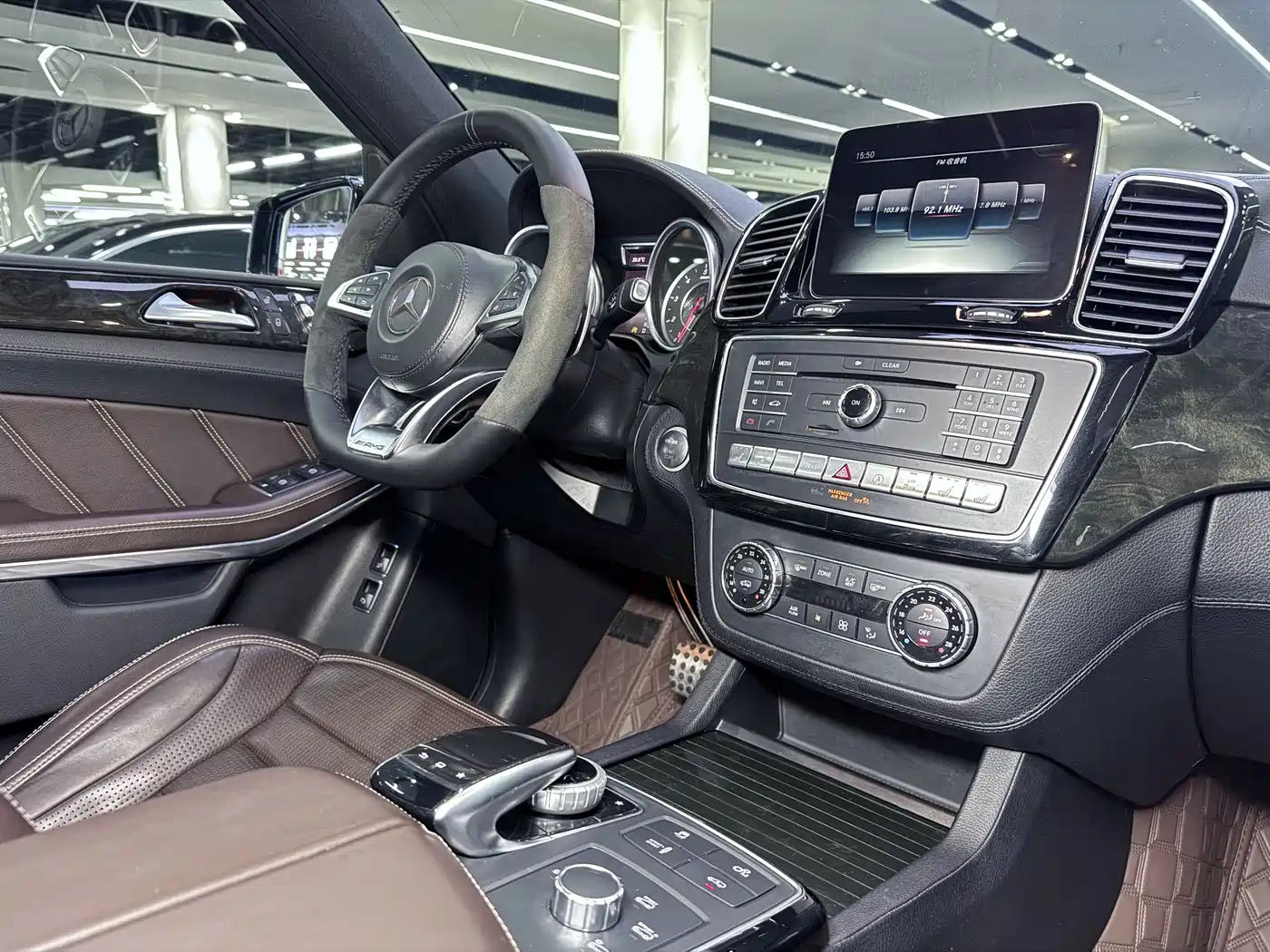 Mercedes-Benz GLS AMG 2016 AMG GLS 63 4MATIC фото 12