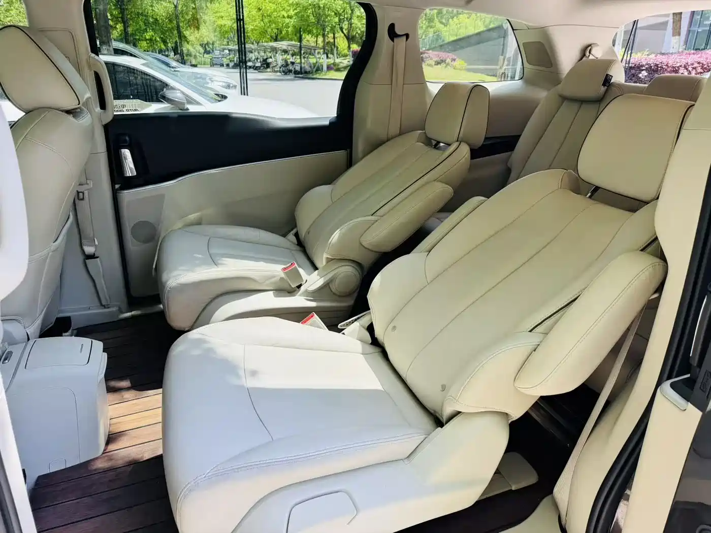 Buick GL8 2020 Land Business Class 652T Premium фото 13