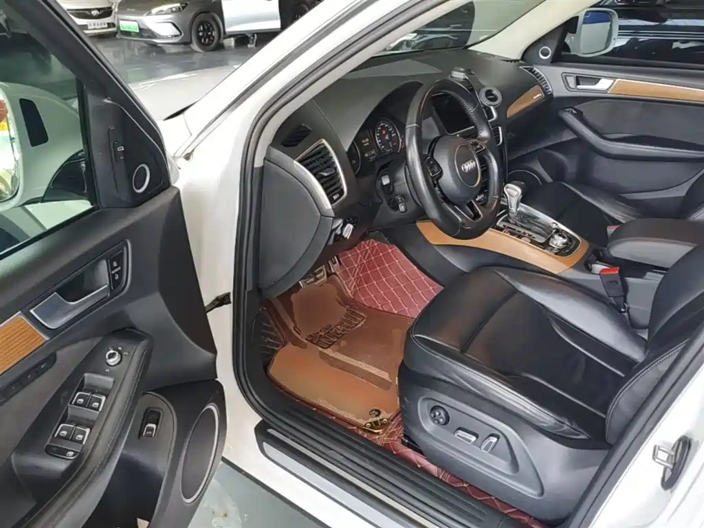 Audi Q5 (Import) 2017 2013 45 TFSI quattro Off-road
