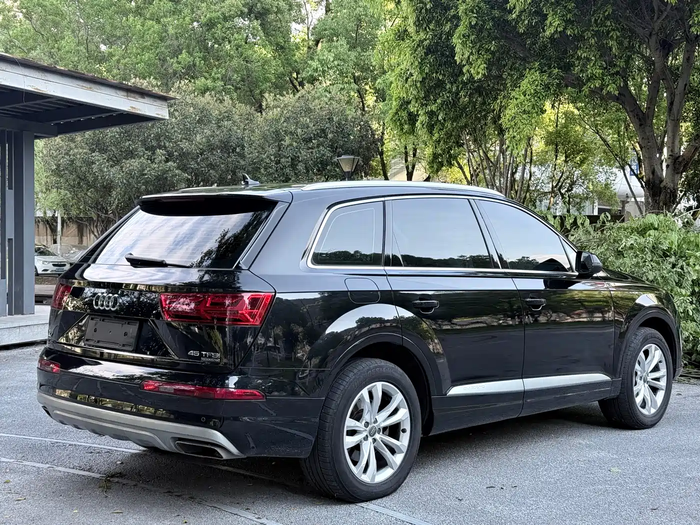 AUDI Q7