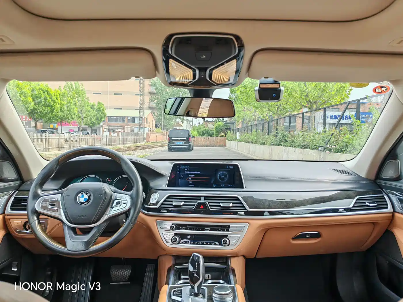 BMW 7 Series 2016 730Li Luxury фото 12