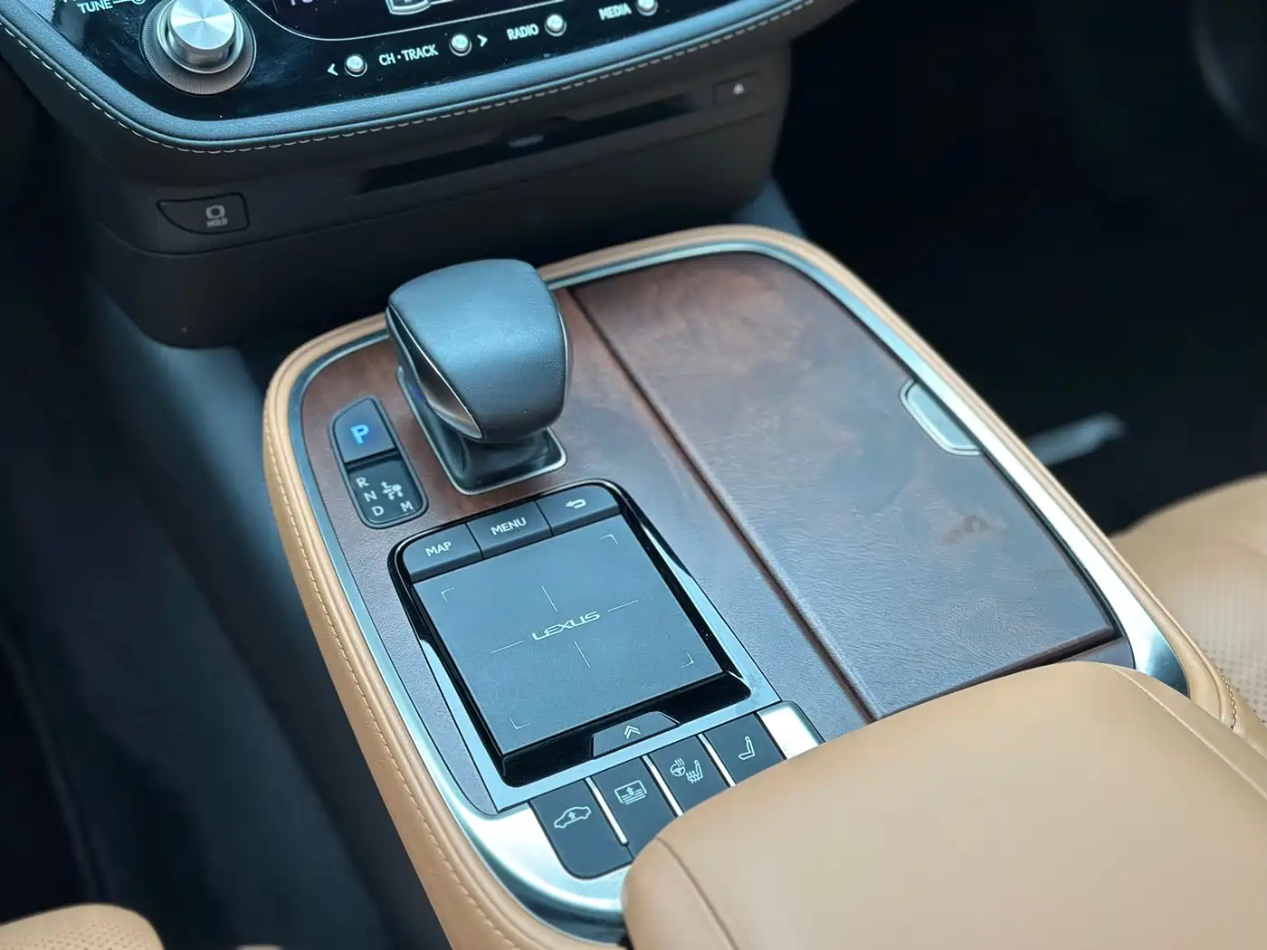 Lexus LS 2022 2021 500h Premium Edition