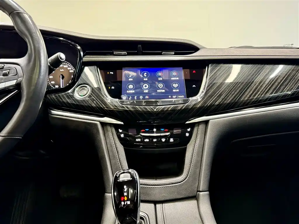 Cadillac XT6 2022 2.0T 6-Seater 4WD Luxury Edition фото 29