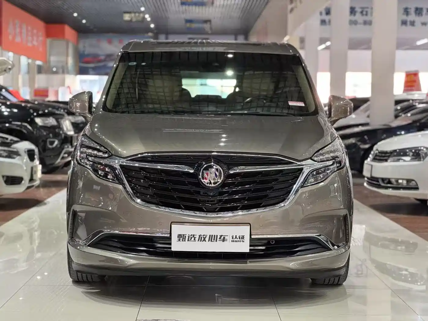 Buick GL8 2021 ES Landlord 653T Flagship фото 2