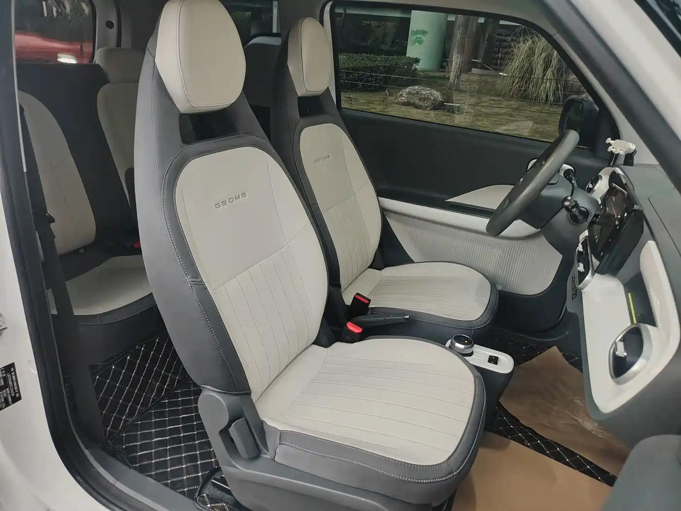 Фото 12 - Geely Galaxy Panda