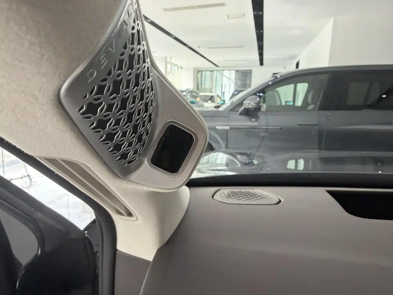 Denza N9 2025 Model Prestige Edition фото 8