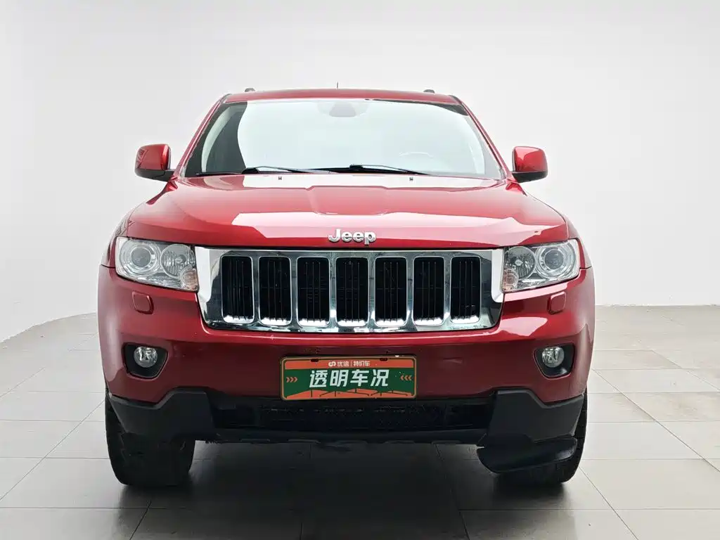 Photo 3 - Jeep Grand Cherokee (Import)