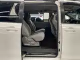 Photo 11 - Toyota Sienna