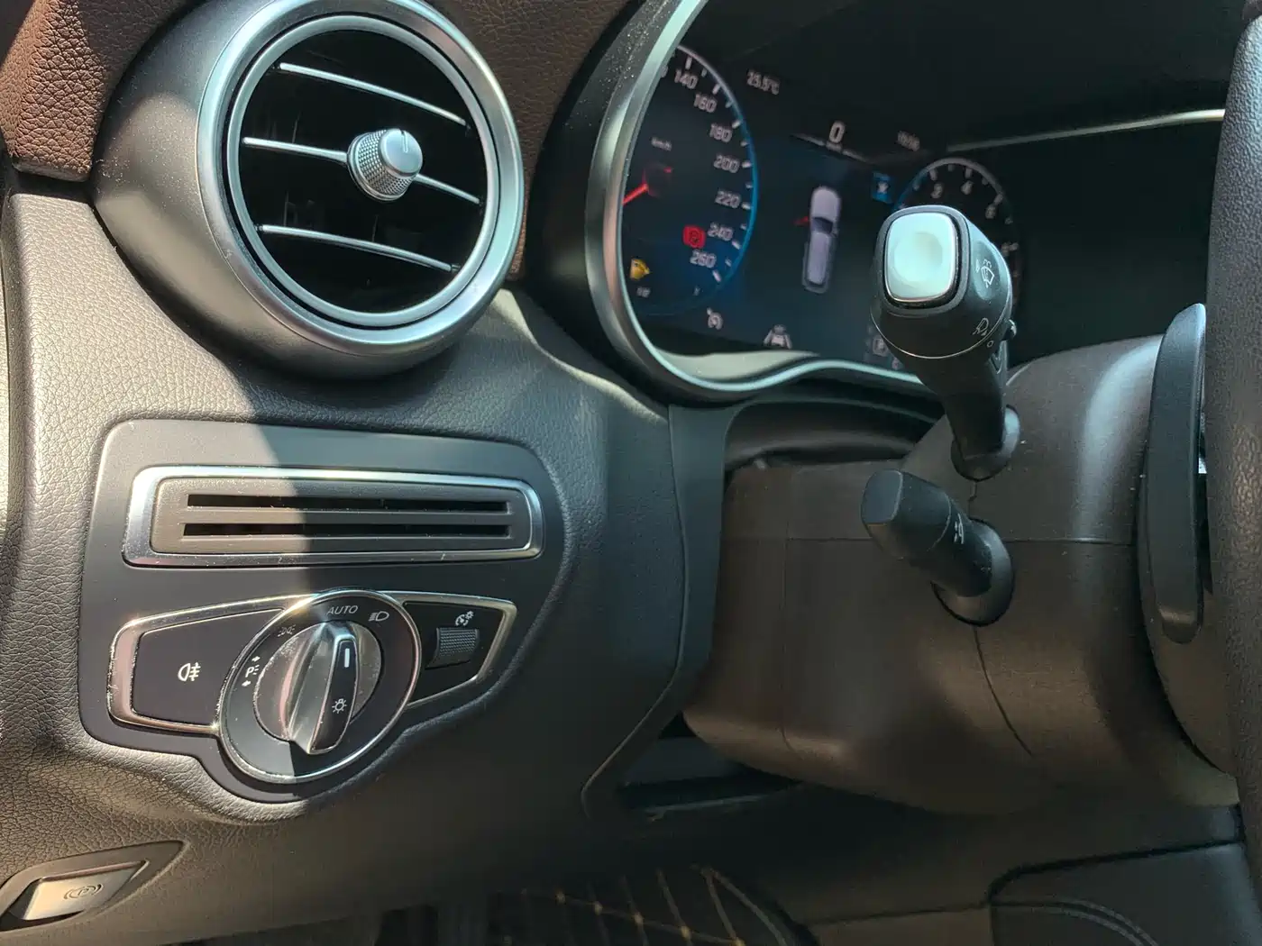 Mercedes-Benz GLC 2020 Facelift GLC 300 L 4MATIC Dynamic фото 22