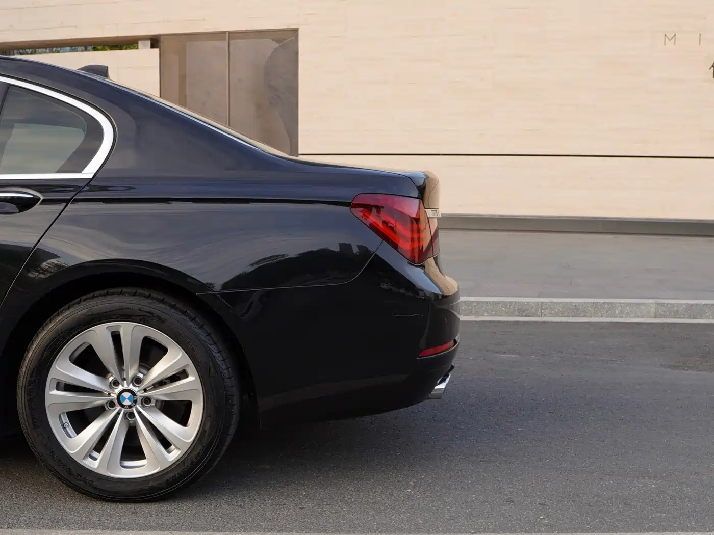 BMW 7 Series 2013 Model 730Li Leading фото 25