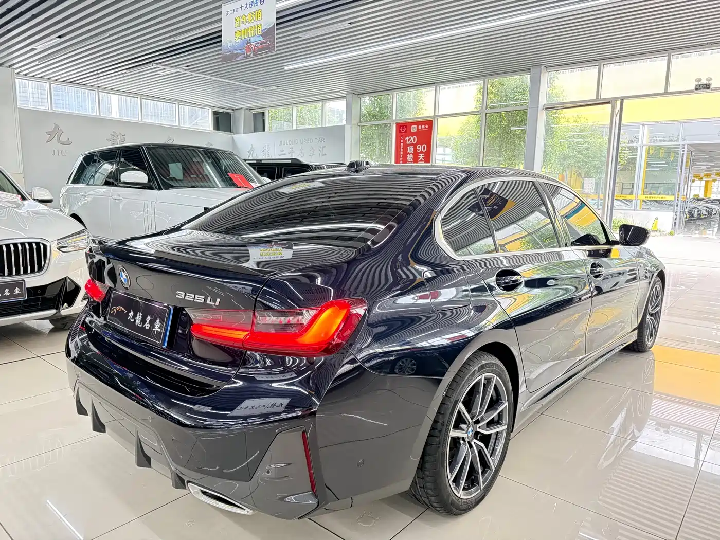 BMW 3 Series 2024 325Li M Sport Package фото 6
