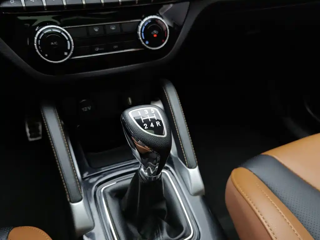 BAIC Senova X35 2017 2016 1.5L Manual Luxury Edition