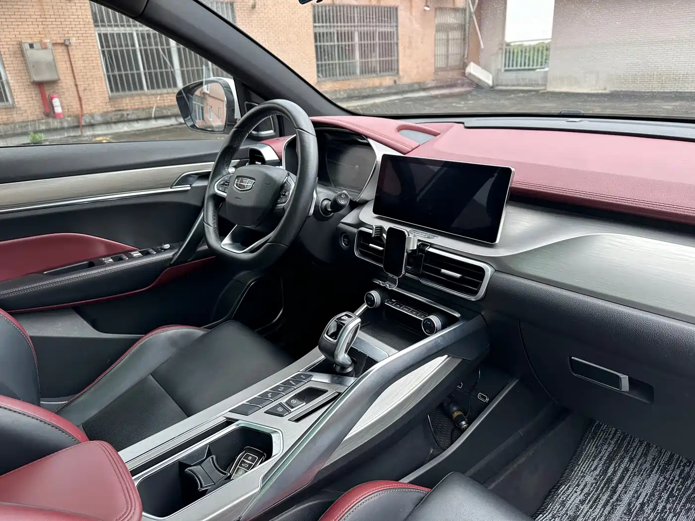 Geely Coolray 2019 2019 Sport 260T DCT Battle China VI