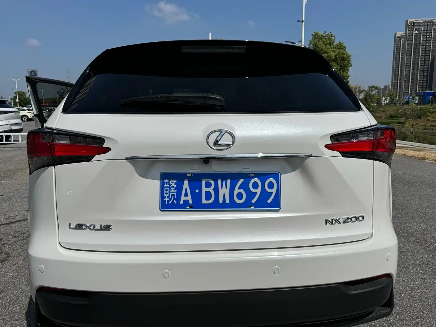 Lexus NX 2016 200 AWD F Sport фото 4