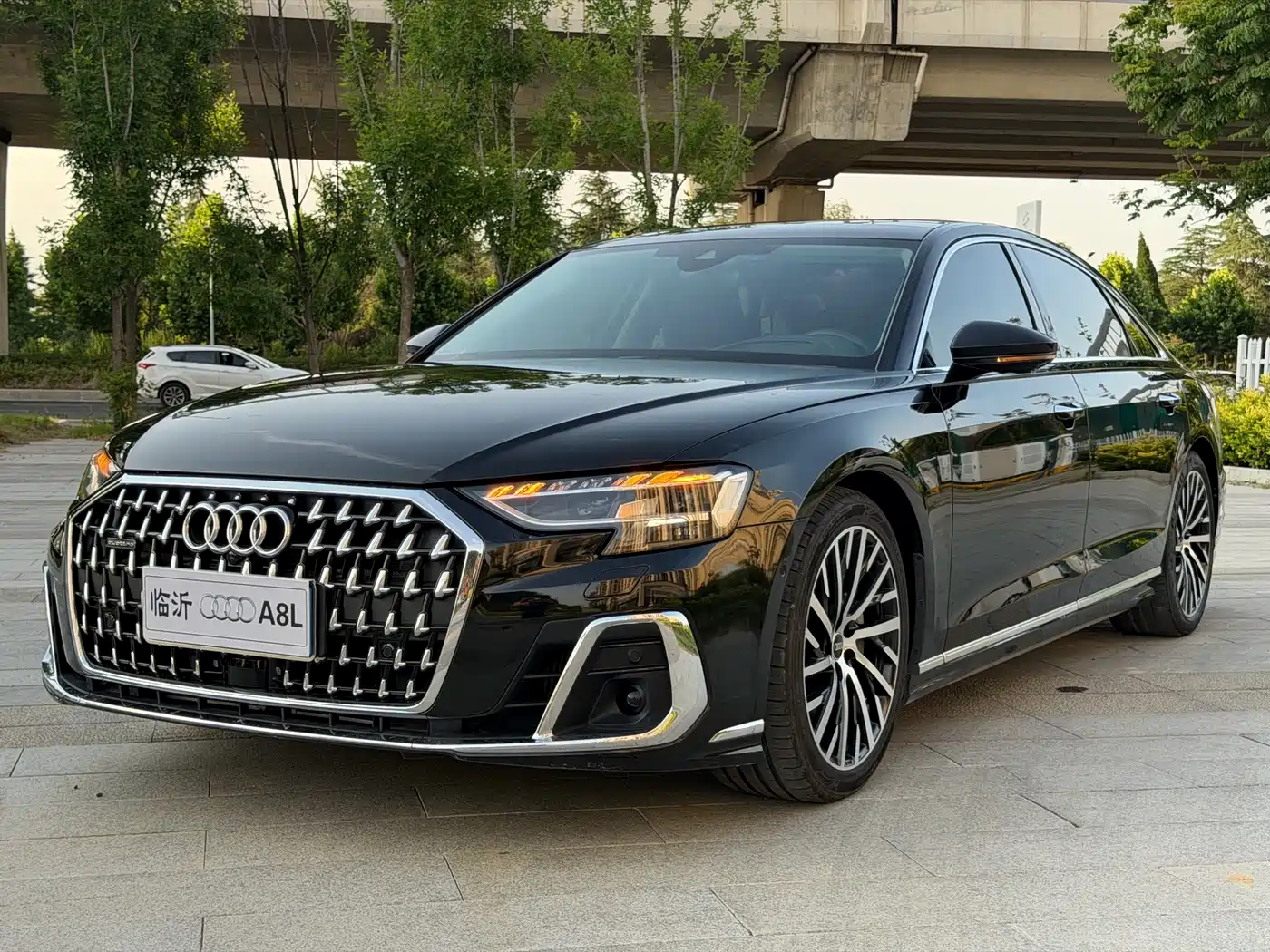 Audi A8 2023 A8L 55 TFSI quattro Flagship