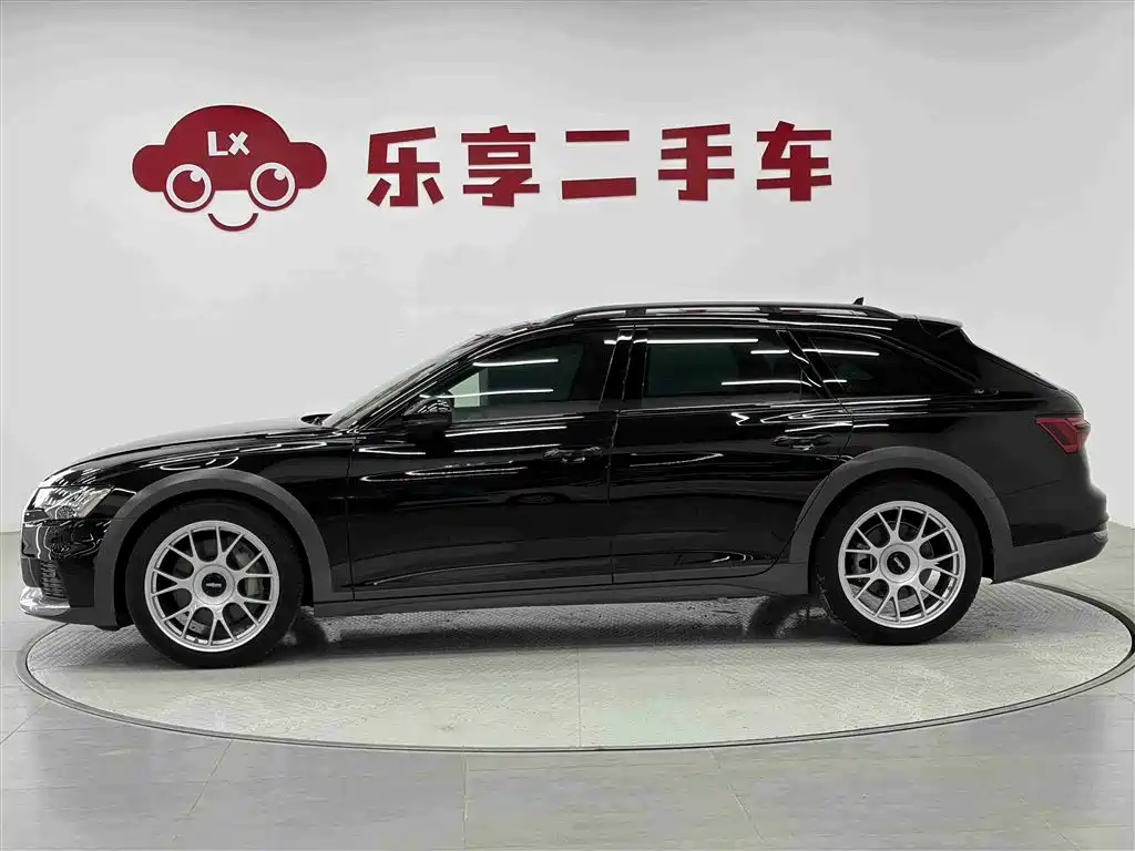 Audi A6 (Import) 2021 allroad quattro Explorer 55 TFSI Premium Off-road фото 2