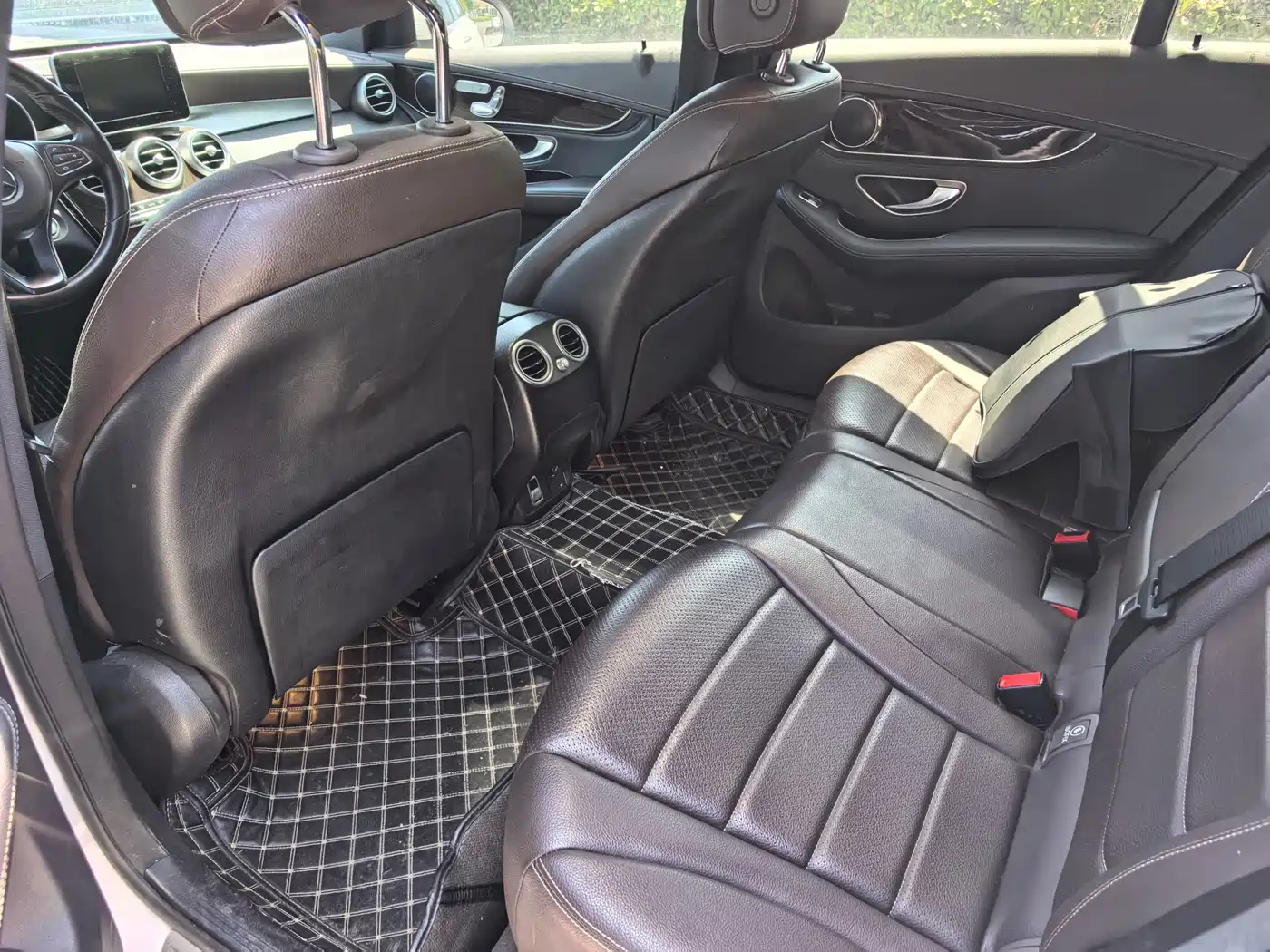 Mercedes-Benz GLC 2019 GLC 260 L 4MATIC Luxury фото 10