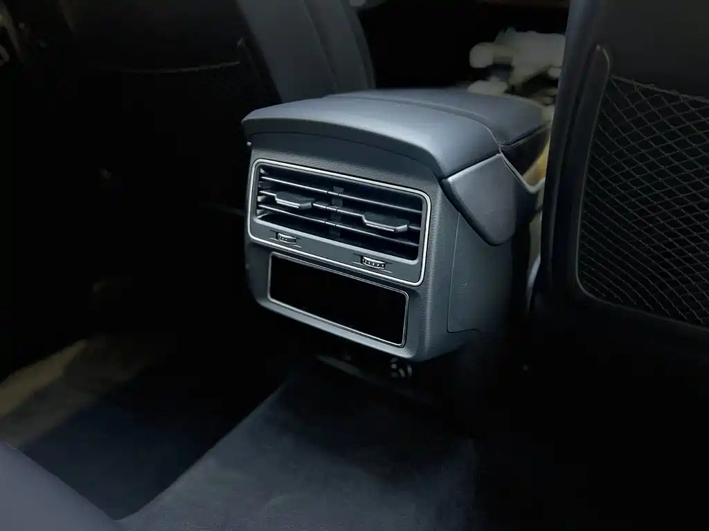Photo 16 - Audi Q7