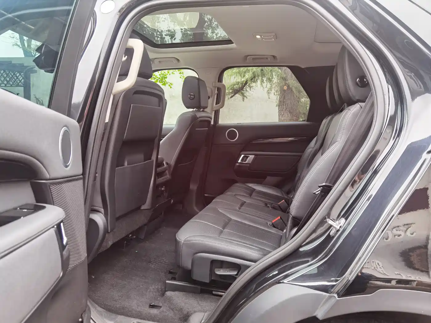 Land Rover Discovery 2017 3.0 SC V6 SE фото 12
