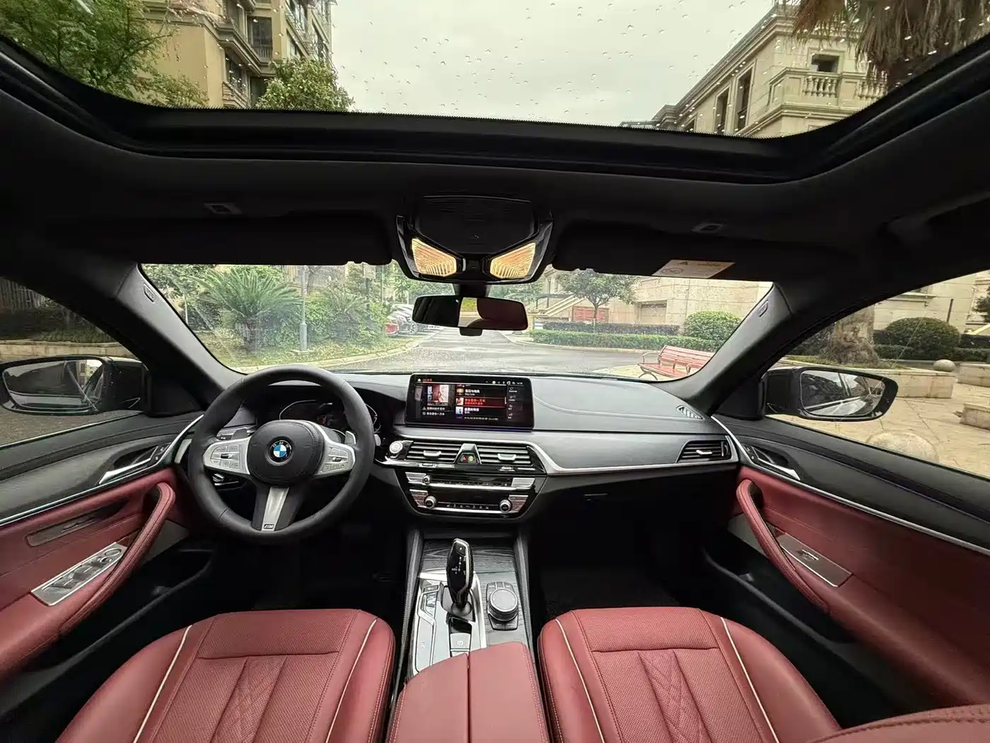 BMW 5 Series 2023 530Li Leading M Sport Package фото 9