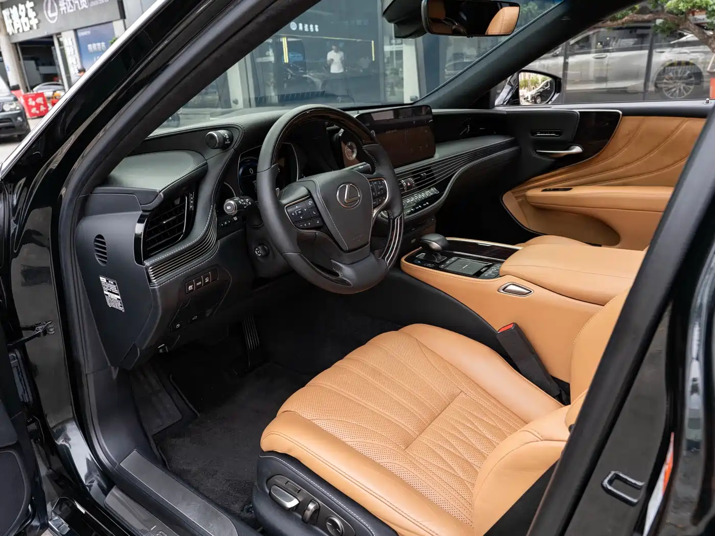 Lexus LS 2021 2021 500h Luxury Edition