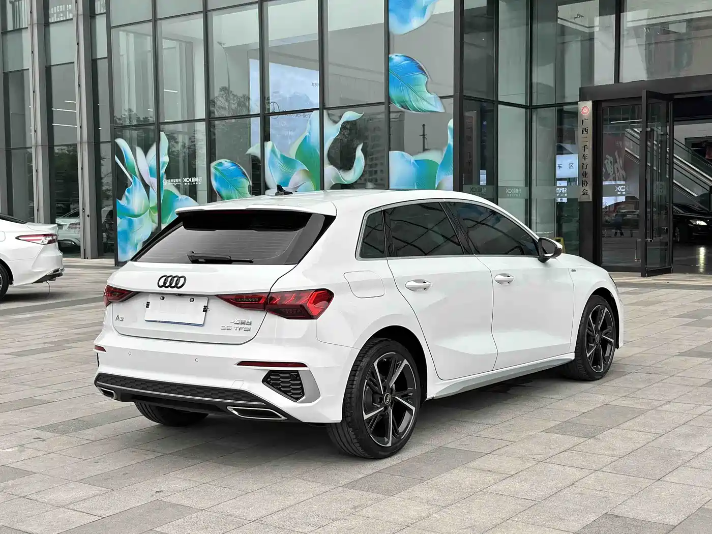 Audi A3 2023 Facelift Sportback 35 TFSI Fashion Sport фото 5