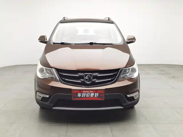 Baojun 730 2014 1.5L Manual Luxury Navigation ESP Edition 7-Seater — фото 3