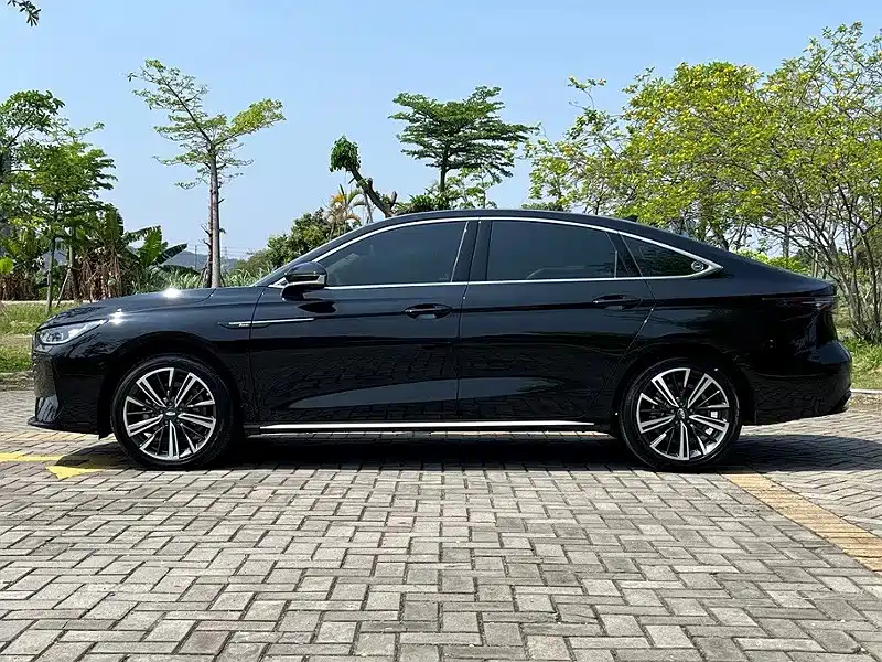 Фото 11 - Chery Arrizo 8 PRO