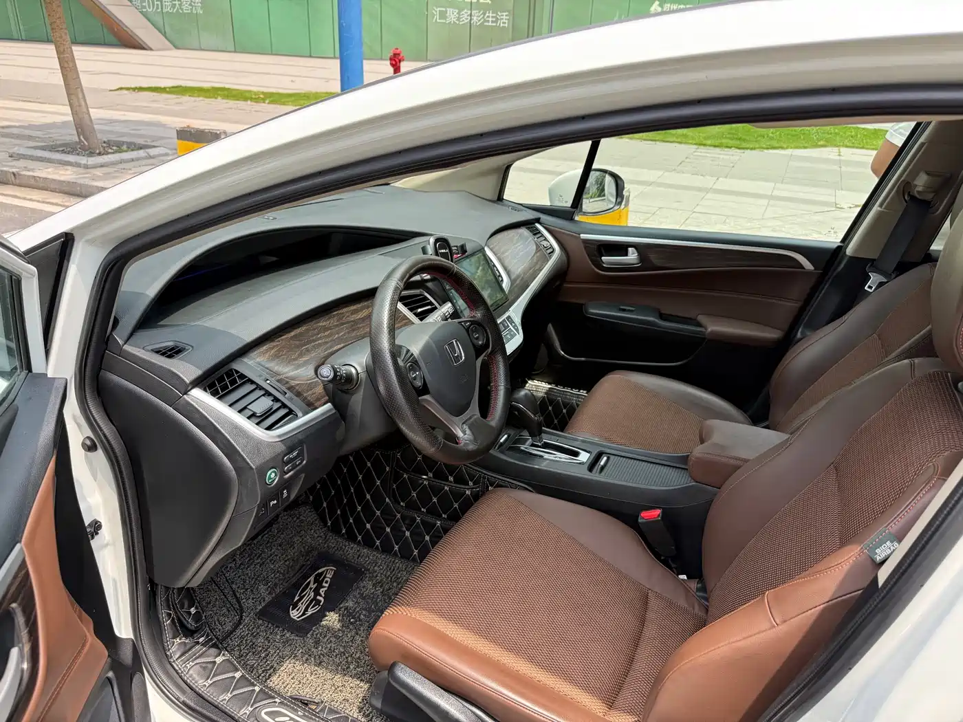Honda Jade 2017 1.8L Automatic Comfort Edition 6-seater фото 12