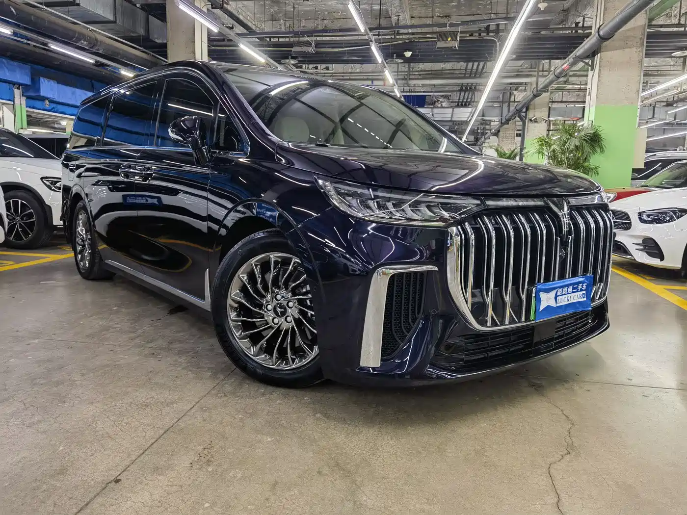 Voyah Auto Voyah Dreamer 2022 Low-carbon Dream+Smart Package фото 3