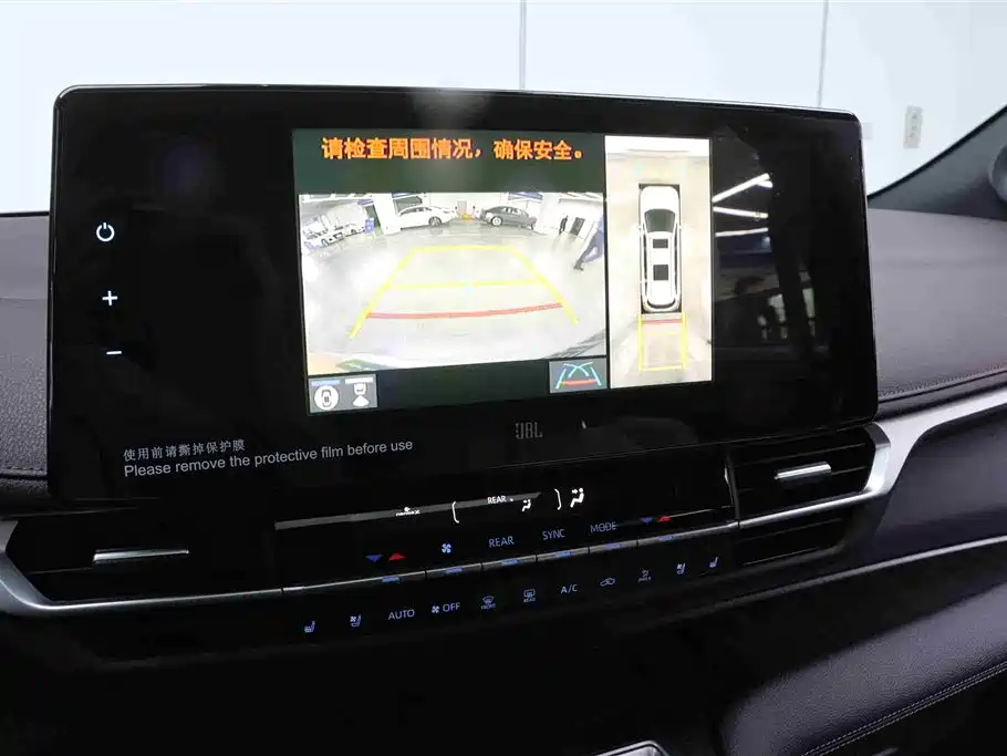 Toyota Sienna 2021 2.5L Hybrid Platinum Edition фото 9