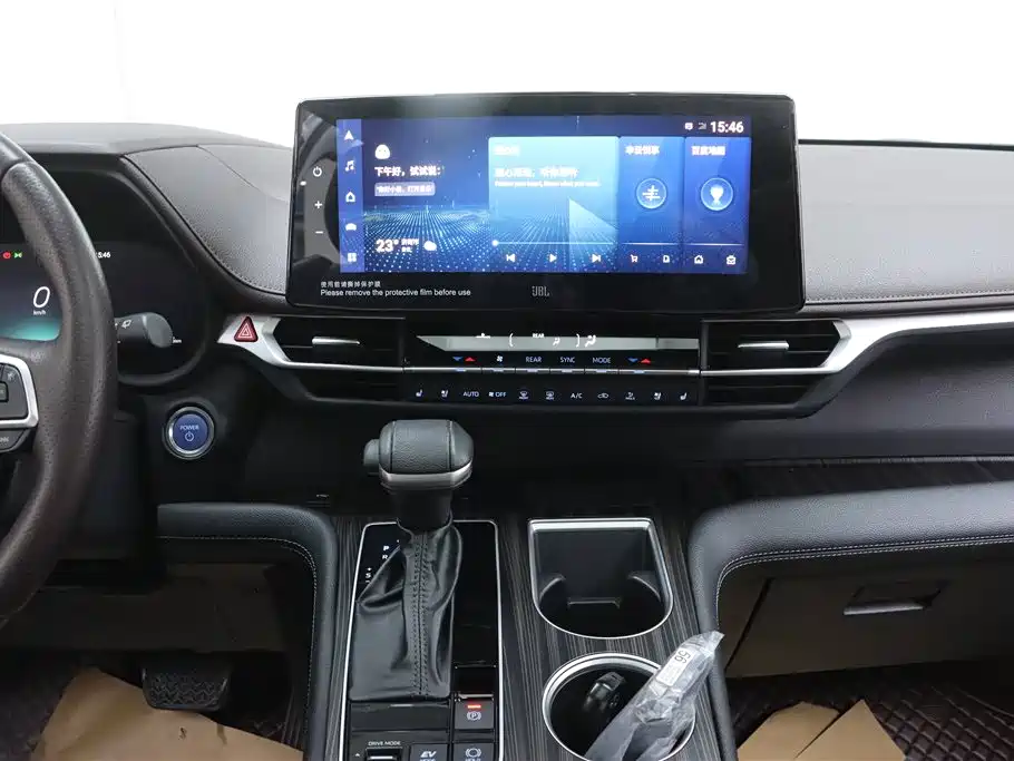 Toyota Sienna 2021 2.5L Hybrid Platinum Edition фото 28
