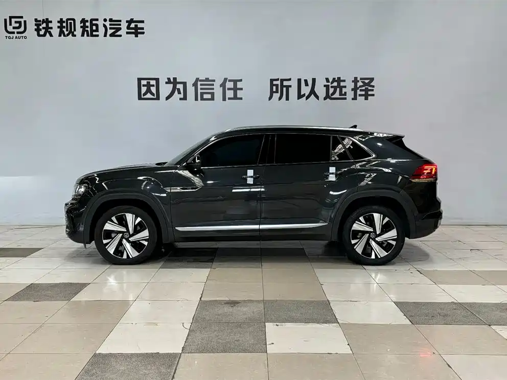 Volkswagen Teramont 2021 Teramont X 380TSI 4WD Premium Luxury Edition фото 3
