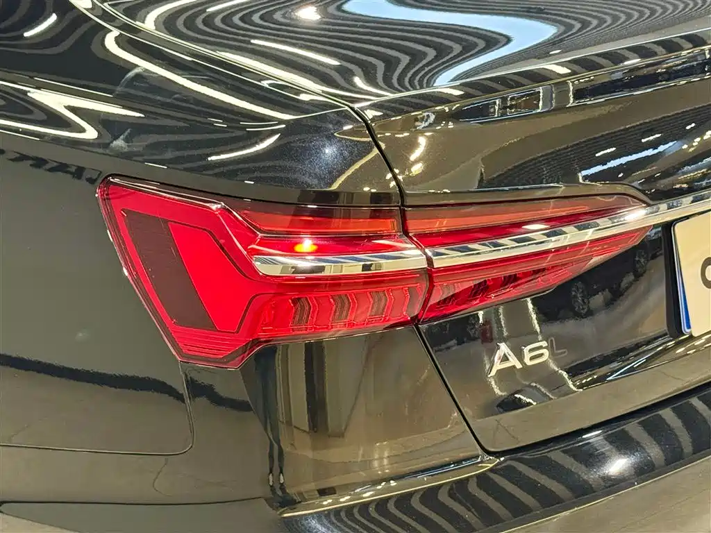 Audi A6L 2022 45 TFSI Premium Dynamic фото 9