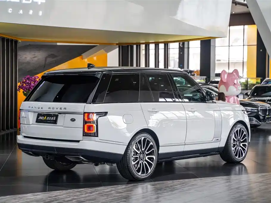 Land Rover Range Rover 2022 3.0 L6 360PS Heritage Edition фото 23