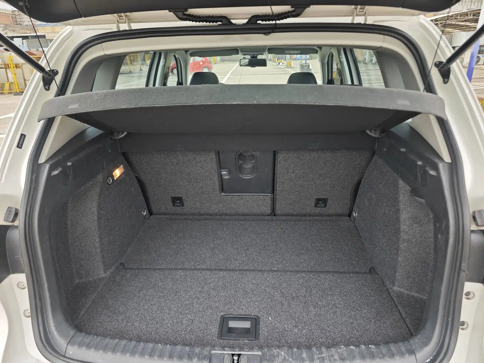 Photo 16 - Volkswagen Tiguan