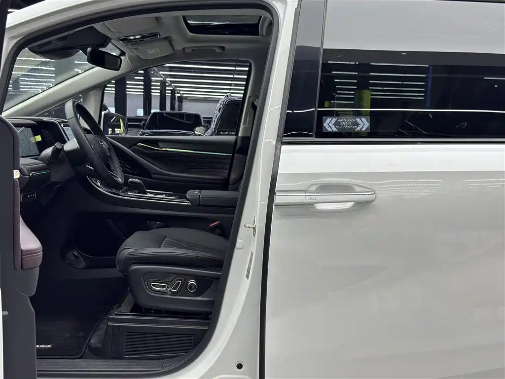 GAC Trumpchi Trumpchi M8 2024 Master Series Super Hybrid фото 6