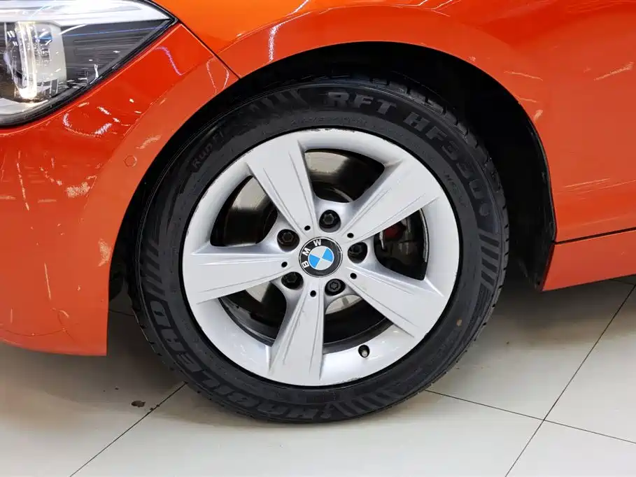 BMW 1 Series (Import) 2013 Facelift 118i Sport Model фото 13