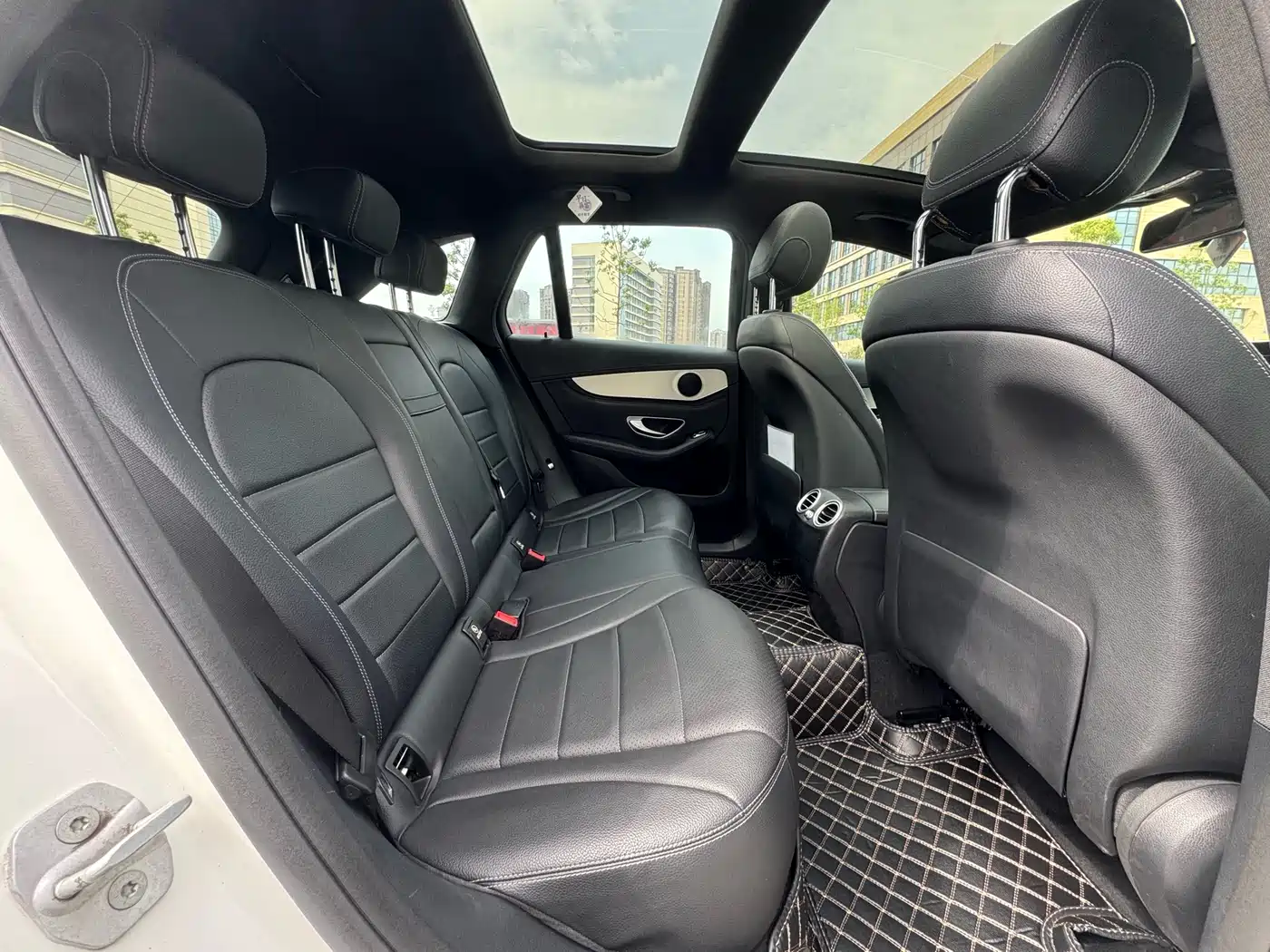 Mercedes-Benz GLC 2016 GLC 200 4MATIC фото 9