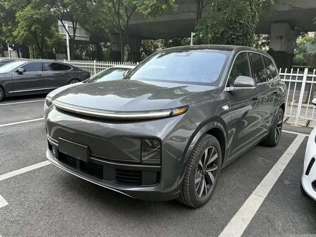 Li Auto L8 2023