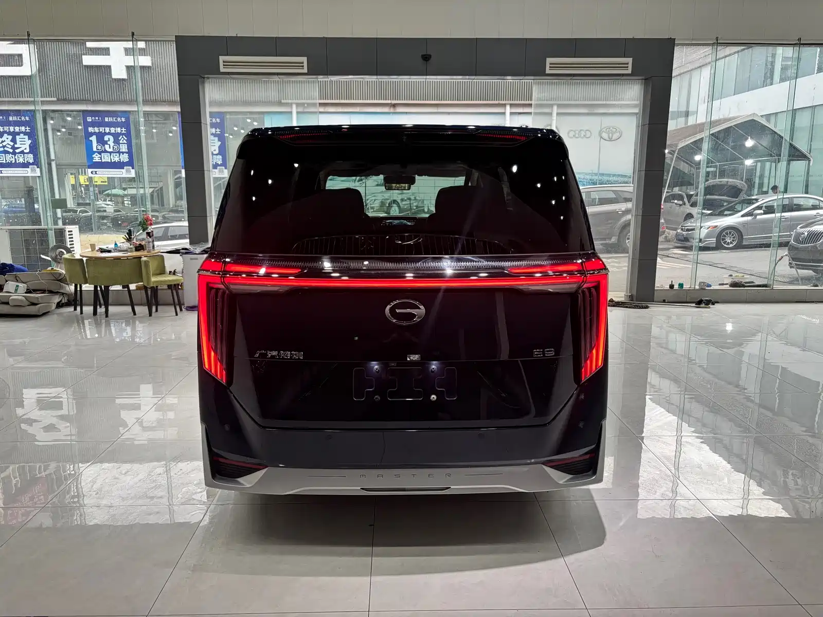 Фото 5 - GAC Trumpchi Trumpchi E9
