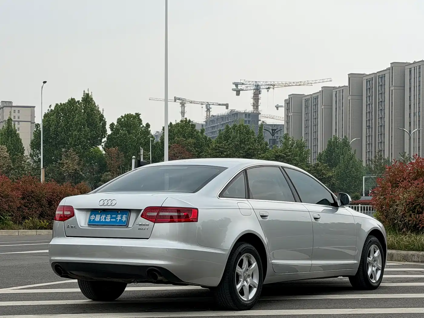 Audi A6L 2010 2.0 TFSI Automatic Standard фото 5