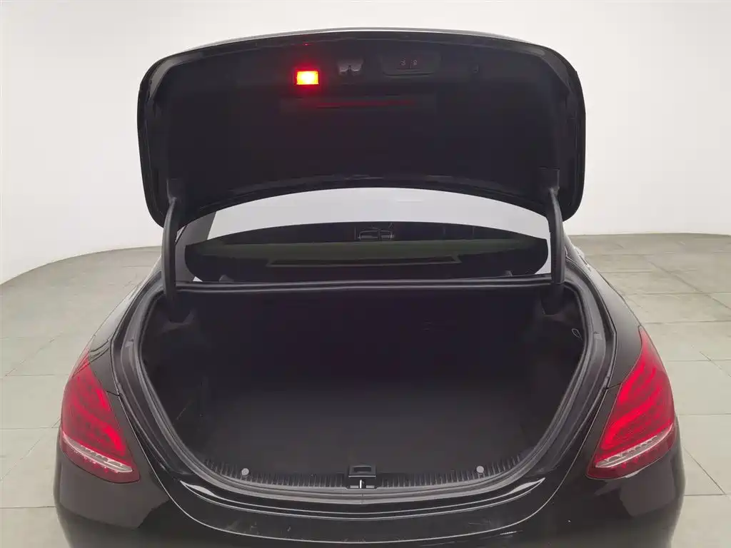 Mercedes-Benz C-Class 2016 C 180 L фото 16